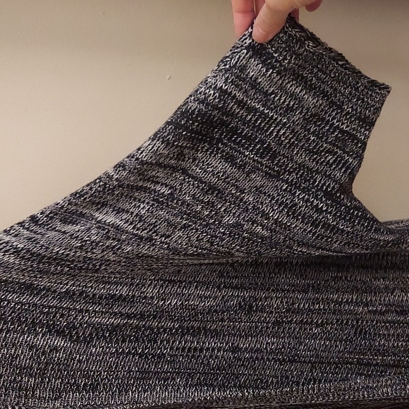 FOREVER 21 Black and White Marled Open Front Short Dolman Sleeve Cardigan - Picture 4 of 9